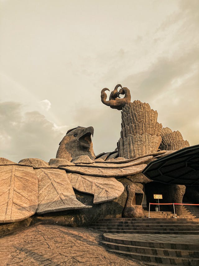 Jatayu statue